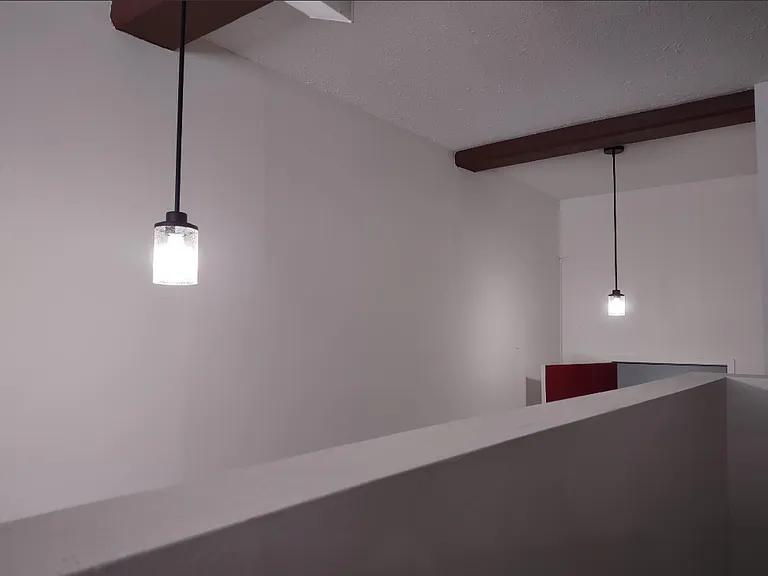 Marlboro Classic Apt & Redwood Square — Photo 124