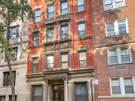 4th image of 161 E 81st St APT 3W