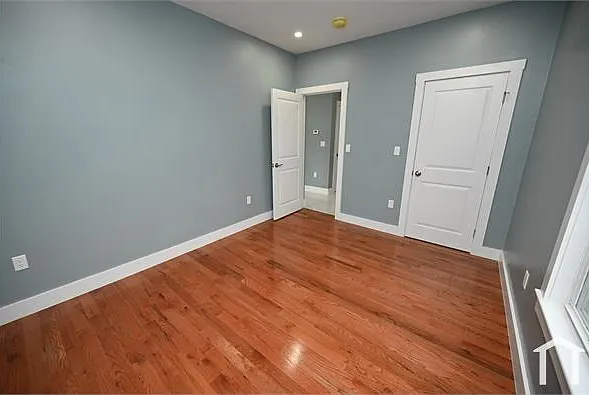 16 Greenwich St #2 — Photo 3