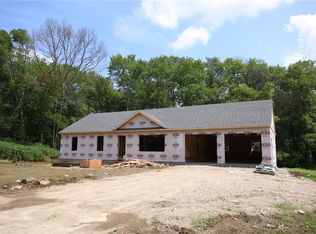 15 Stonehouse Dr, Moosup, CT 06354