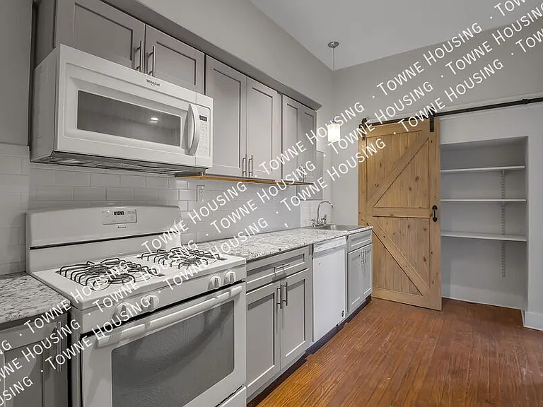 215 Allen St #1 — Photo 22