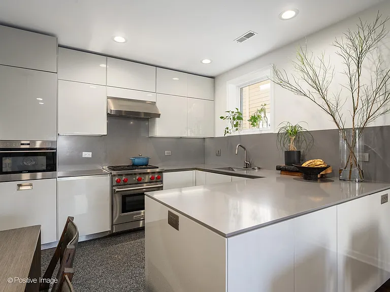 910 N Washtenaw Ave #1 — Photo 7