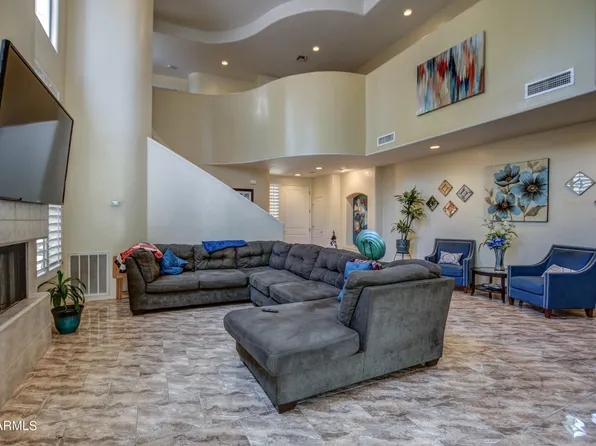 333 N PENNINGTON Drive N #2, Chandler, AZ 85224