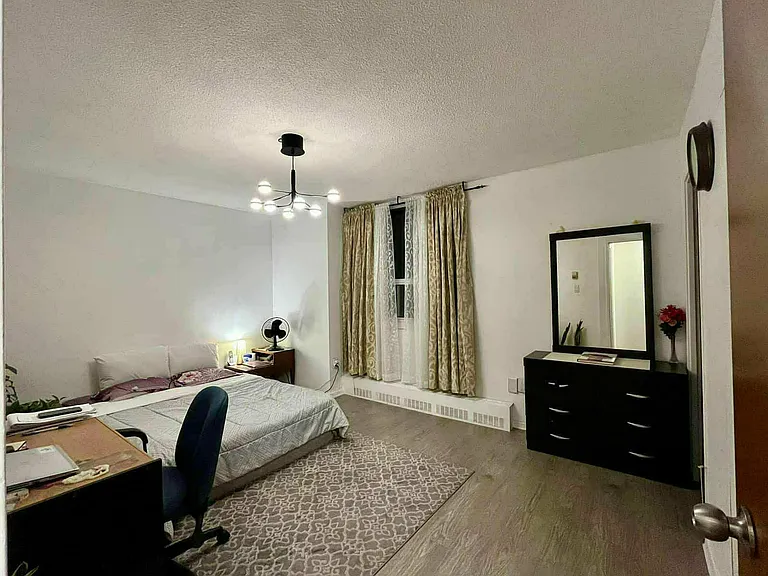 15 Torrance Rd #809 — Photo 3