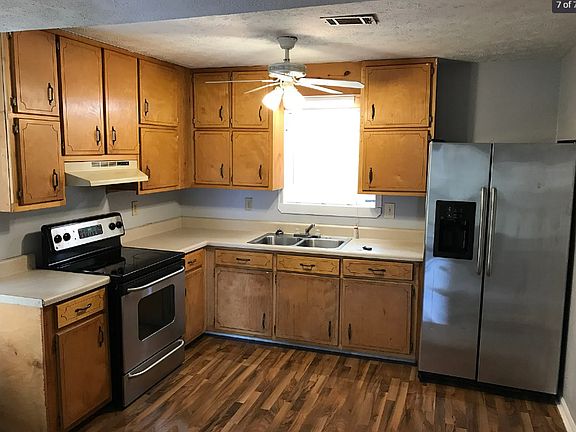 3rd image of 1178 Dogwood Ct NW