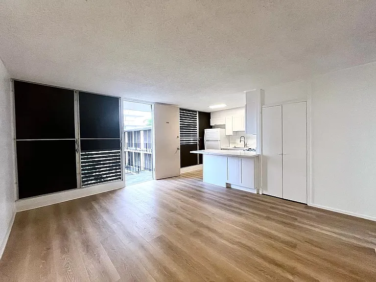 1660 Kalakaua Ave #B307 — Photo 2