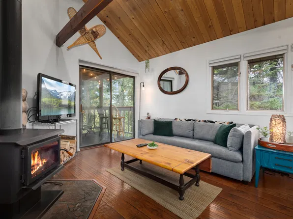 3 Tamarack Ln, Whitefish, MT 59937