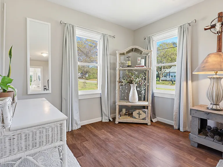 612 Crescent Dr — Photo 18