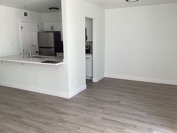 4th image of 4242-4250 N 25th St #4242-02