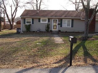 132 Hawley St, Camden, TN 38320