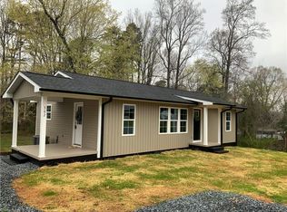 302 S Stout Rd, Randleman, NC 27317