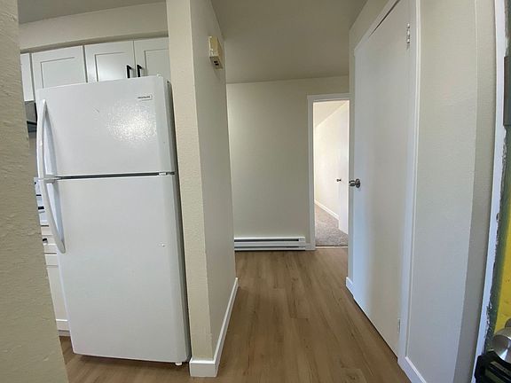 3rd image of 306 Stanford Dr APT H