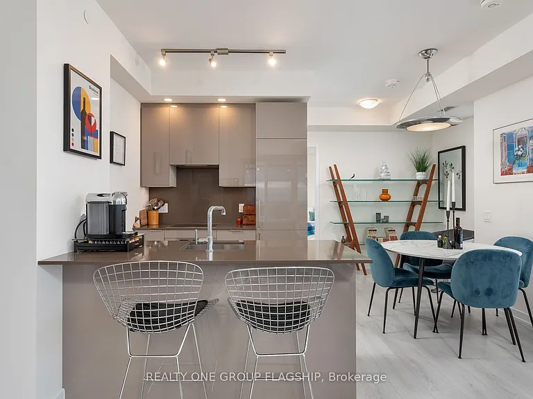 28 Freeland St #1609 — Photo 4