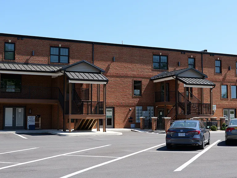 205 W Main St #6 — Photo 22