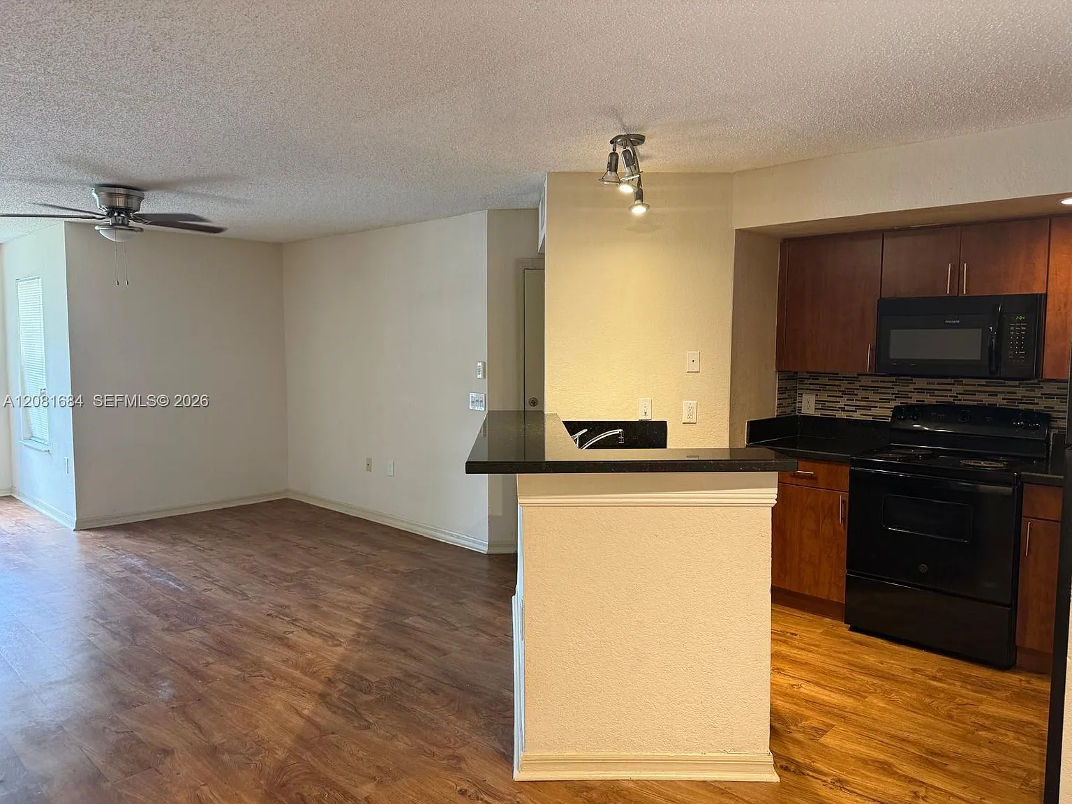 Isles At Lago Mar Condo — Photo 3