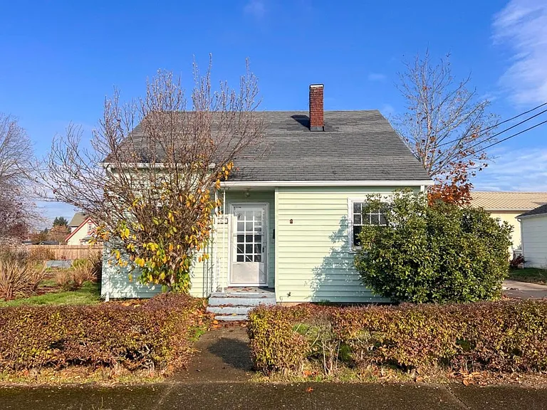 165 W Ash St — Photo 1