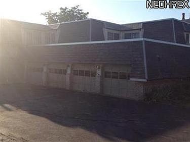 1st image of 3 Sawbridge Dr #11
