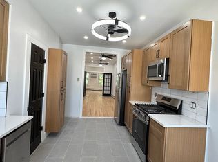 149 Powers St APT 3L, Brooklyn, NY 11211