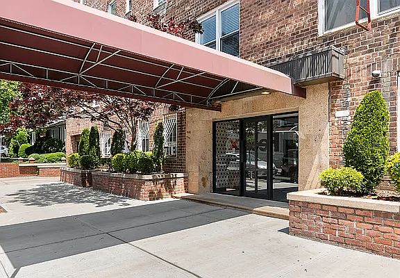 1345 E 4th St APT 4C, Brooklyn, NY 11230 | Zillow