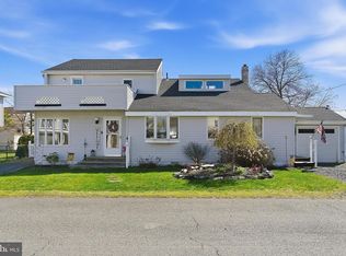 110 Dollmore Ave, Waretown, NJ 08758