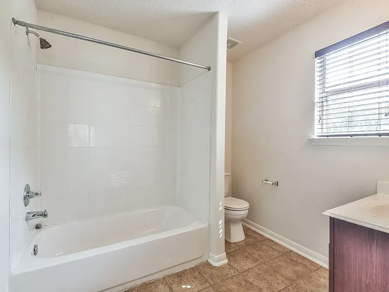 29315 Hickory Terrace Dr — Photo 34