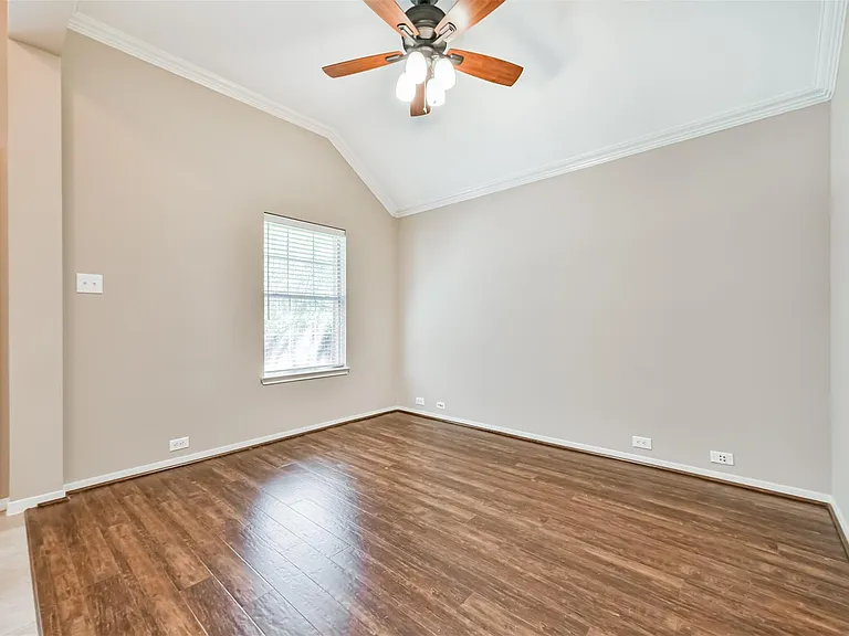 13719 Rolling River Ln — Photo 13