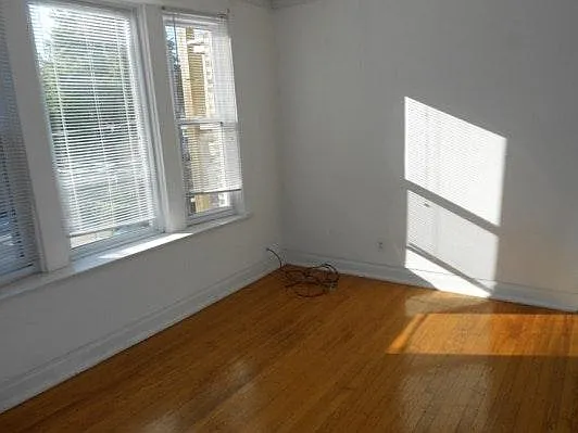 1228 W Winnemac Ave #1 — Photo 6
