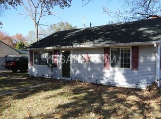 117 Indian Ter, Burlington, IA 52601