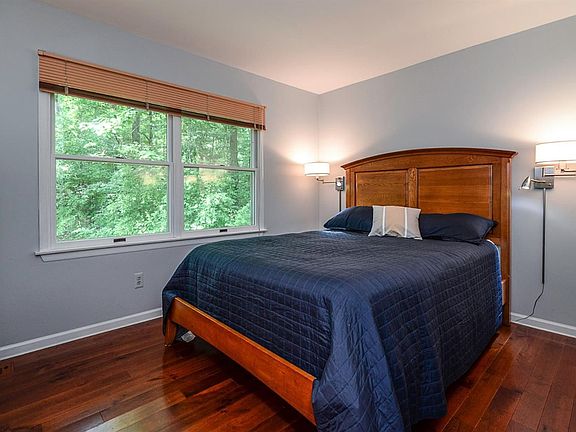 3rd image of 9700 Timber Hill Ct