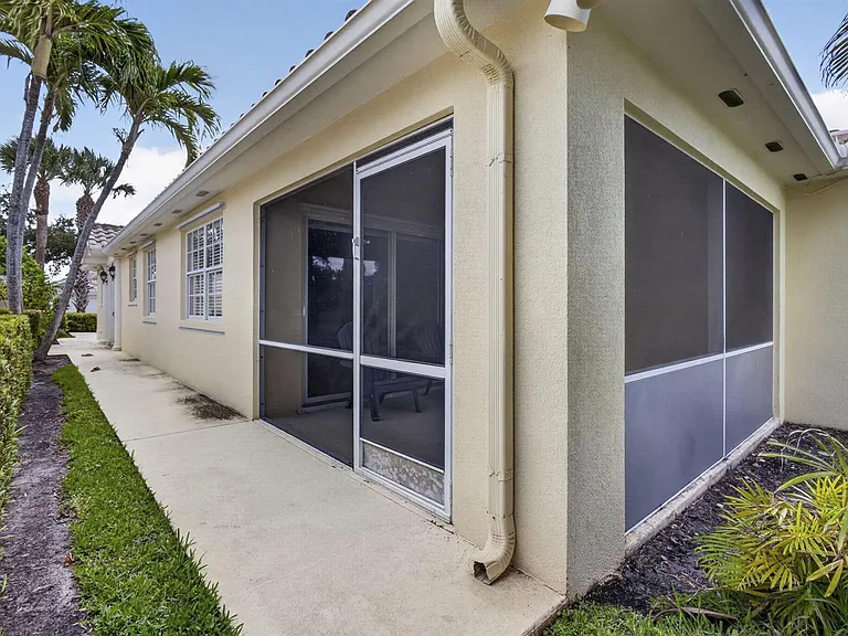 8154 Montserrat Pl — Photo 42