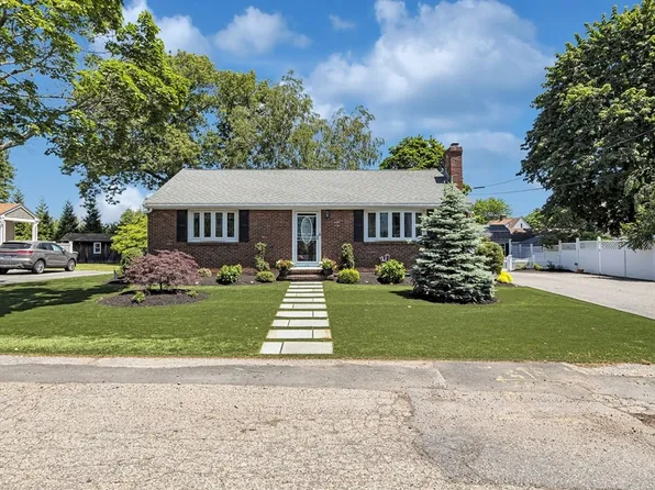 13 Willard St, Dedham, MA 02026