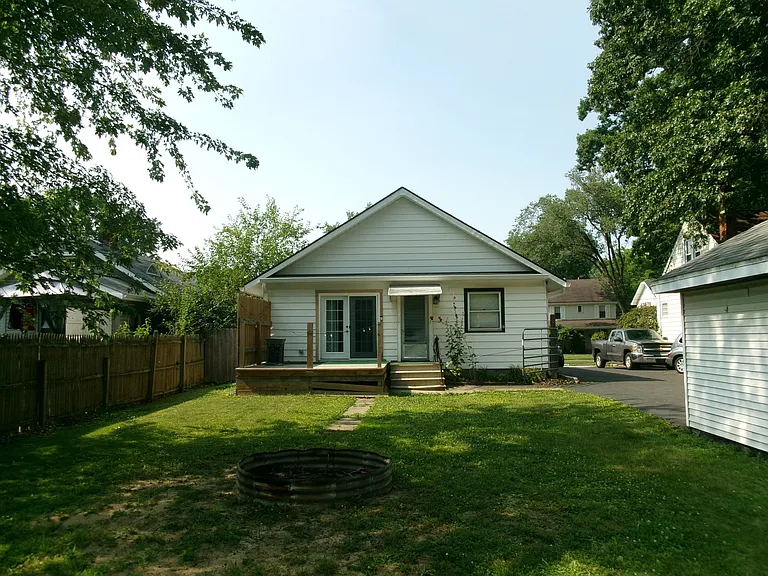 1544 Edgewood St NE — Photo 11