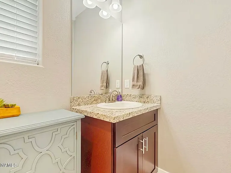 2561 W Cripple Creek Dr — Photo 19