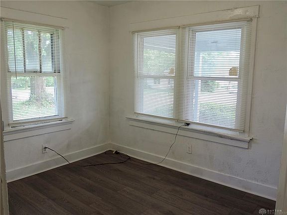 5th image of 2423 Weaver St
