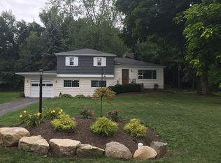 938 Hillside Dr, Lewiston, NY