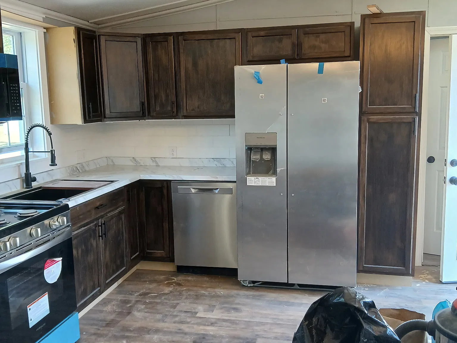 3 bed, 980 sqft, $1,550 — Photo 3