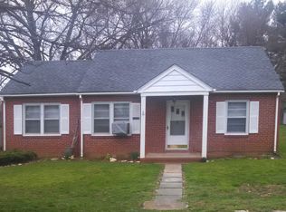 4258 Warren St, Marshall, VA 20115