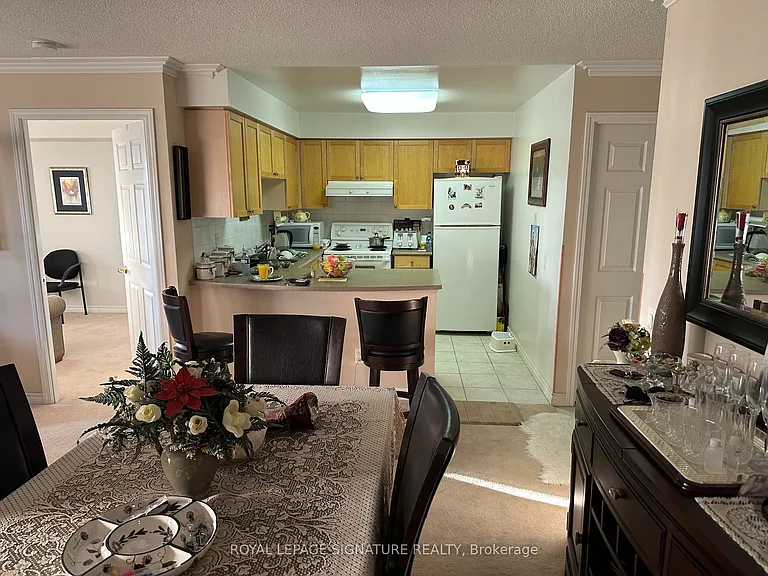 25 Kingsbridge Garden Cir #2219 — Photo 6