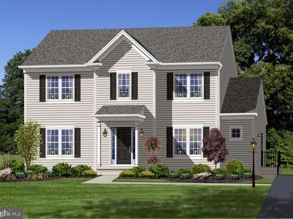 6 Marion St, Schwenksville, PA 19473