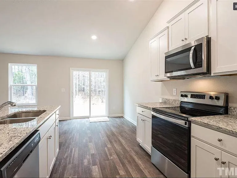 335 Windbreak Ln — Photo 6