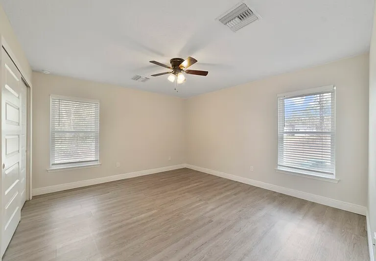 9093 N Peachtree Way — Photo 5