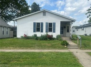616 Vine St, Coshocton, OH 43812