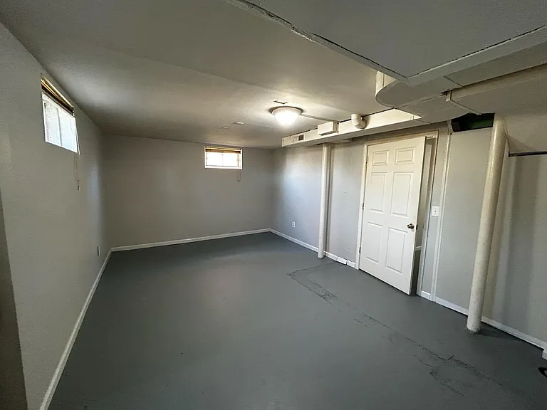 2253 Memorial Ave SW — Photo 15