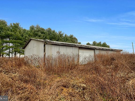 3rd image of 786 Dry Hollow Rd