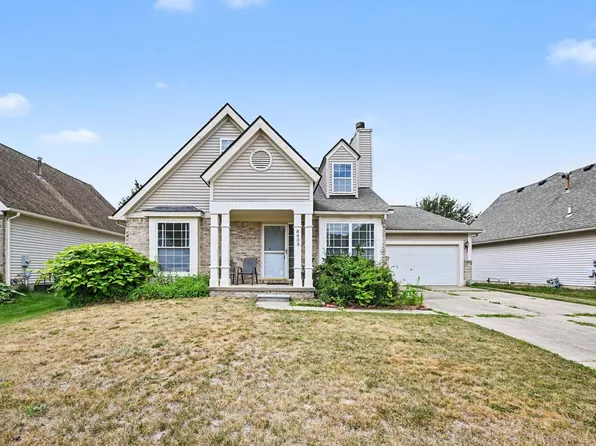 8433 Barrington Dr, Ypsilanti, MI 48198