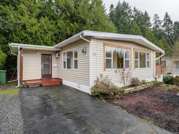 2587 B Selwyn Rd #39, Langford, BC V9B 4V4