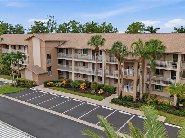 7300 Glenmoor LN #205, NAPLES, FL 34104
