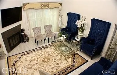 3 bed, 1651 sqft, $3,599 — Photo 2