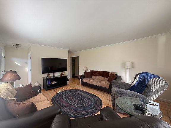 4th image of 18 Ripple Lane