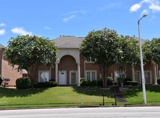 1594 Kirby Pkwy, Memphis, TN 38120